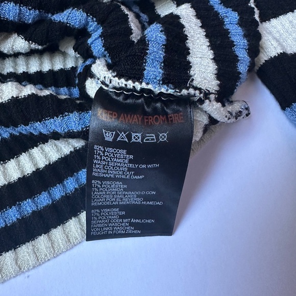 Urban Outfitters Top Sweater Striped Black, Cream and Blue Women's Sz Small - Picture 4 of 9
